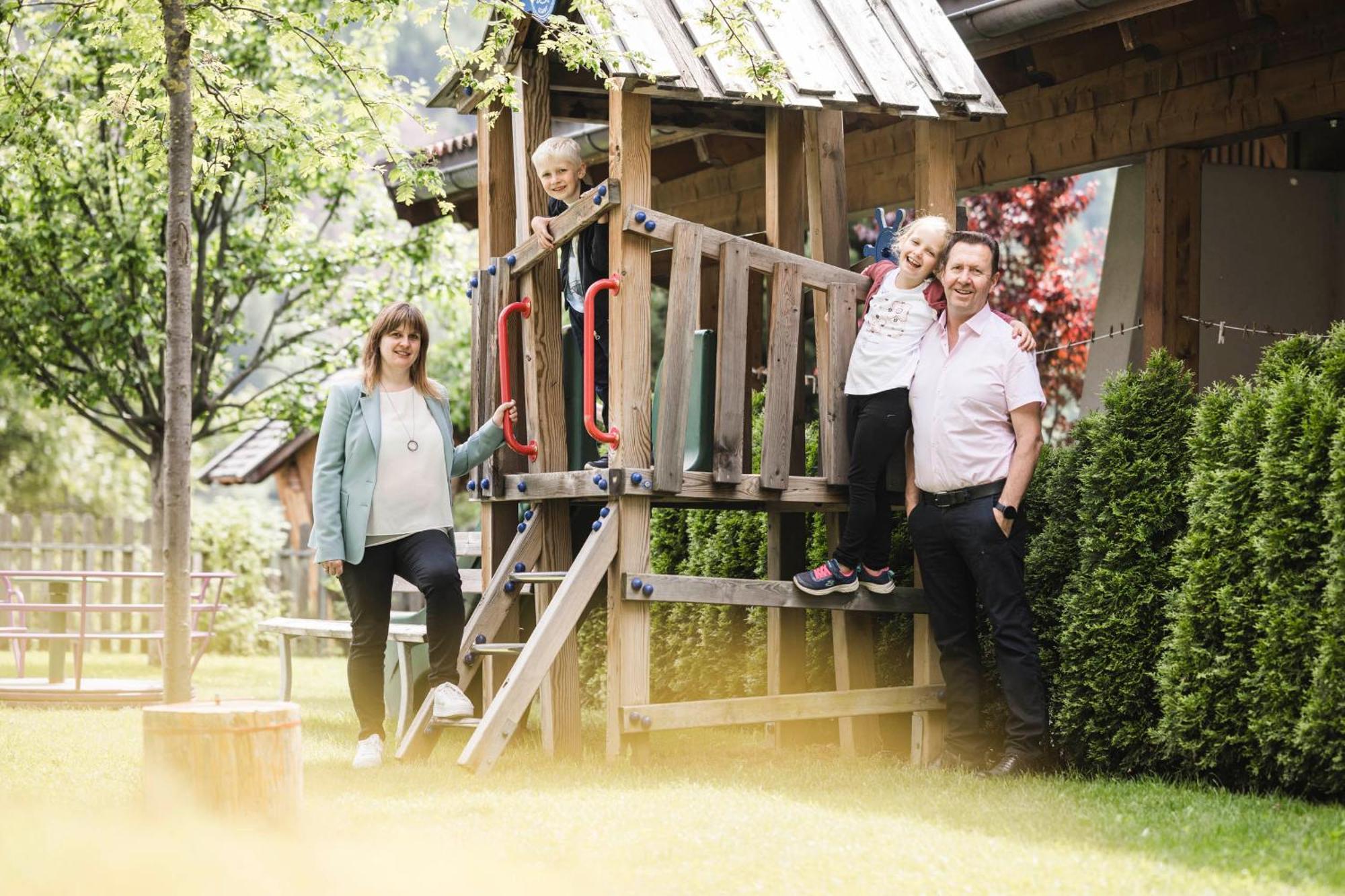 Familienhotel Viktoria Ultimo Esterno foto